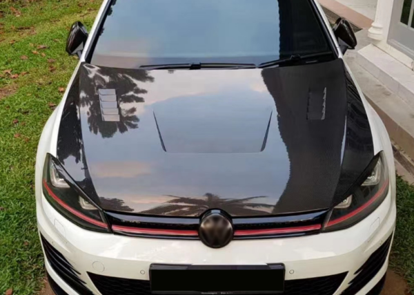 Hood Mk7, Mk7.5 (GTI, R) - Wet Carbon Fiber